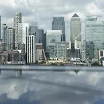 Luxury Apartment In Canary Wharf - Close To London Excel - The 02 Arena - London City Airport