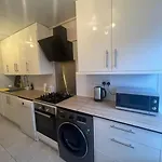 Flat, Apartment In Haggerston N1, Central London