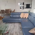Cozy Double Room With Large En Suite Near Canary Wharf London With Amazing Views In A Shared Apartment