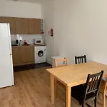 Affordable Rooms In Shared Flat, London Bridge