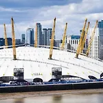 2 Bed Flat London