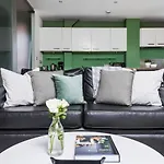 Hoxton Square - Urban Haven