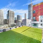 Stylish 2Bed Penthouse With Private Roof Top Terrace In Canary Wharf