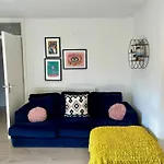 2 Bed, Open Plan, Modernised Flat, Canary Wharf