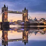 Travelodge London Central City Road