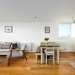 Guestready - Charming Stay With A Balcony