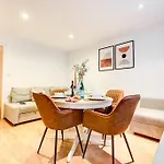 Tower Bridge Apartment