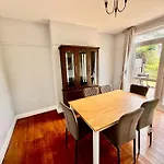 5 Bed Property In Se12