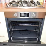 Entire Apartment Next To Canary Wharf In London