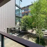 Chic City Living In Stratford A Cozy 2Br Flat