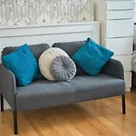 London Large Balcony Room