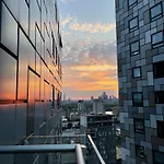 Apartment In Canary Wharf