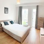 A Charming 2 Bedroom Flat