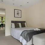 Canada Water Entire One-Bedroom Apartment