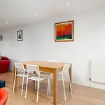 Guestready - Tranquil Retreat Near The Royal Docks
