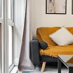 London Greenwich Zone 2 Apartment 5 Beds 2 Bath Free Parking