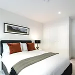Spacious Modern Apartment