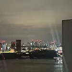 Lushpen - O2 Arena Apartment