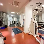 Lovely 1 Bedroom Apartment With Hottub, Sauna, Gym