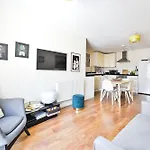 2 Bed Flat Next Old Street Tube