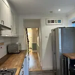 4 Bedroom House, Close To The O2 And Greenwich