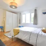 Full Apartment Close To Excel Centre, London City Airport , O2 Arena