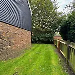 Full Apartment Close To Excel Centre, London City Airport , O2 Arena