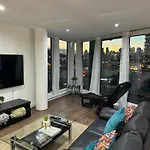 Luxury Dockview 3 Beds Excel London