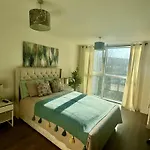 Luxury Dockview 3 Beds Excel London