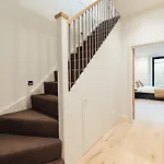 Luxurious & Modern London Apartment In Honor Oak
