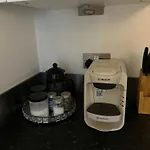 O2 & Excel Zone 2 Sleeps 6