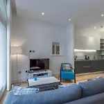 Apartment-Sleeps3-Hottub-Patio