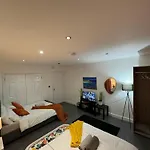 Cosy Luxurious Room In The Heart Of London