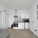Startlet Stays Apartments - On Elizabeth Line With Free Parking