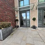 Luxury Effra Gardens, Canning Town 6 3Bdr 2Bth