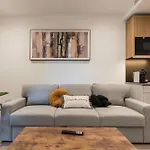 Luxury Flat Next Tower Bridge 3