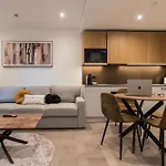 Luxury Flat Next Tower Bridge 3