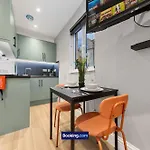 Modern, Central & Comfy Apt By Stay Smart Short Lets & Serviced Accommodation Deptford With Free Wifi