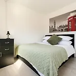 Luxury Flat By Tower Bridge, London - 2 Bedrooms, Free Parking