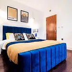 Luxury 2 Bedroom Apartment