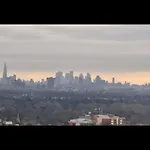 Shared-Luxury Stay Next To Heathrow