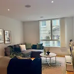 Old Street Luxe Zone One Stay