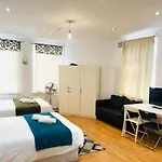 Excellent Studio Flat In Good Location