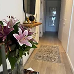 Luxury Entire 1 Bed Flat, Excel, City Airport, Custom House