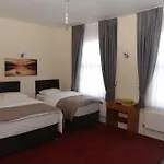 Global Lodge