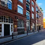 Veeve - Warehouse Loft in London Bridge