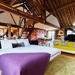 Veeve - Warehouse Loft in London Bridge