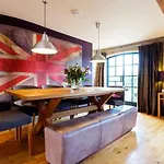Veeve - Warehouse Loft in London Bridge