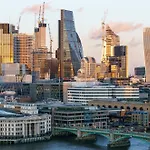 Tower Bridge Rainbow Suites