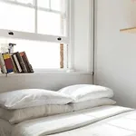 Beautiful pied-a-terre to explore London
